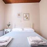Nicola\'S House